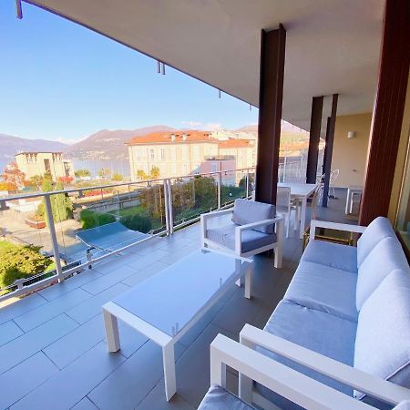 Appartamento Palazzo Di Vetro Luino Exterior foto